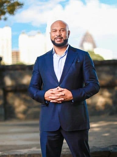 Carlos Moore